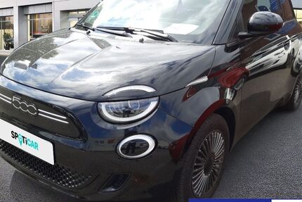 Fiat 500e 29.404 km 20.490 &euro; Hamburg 22457