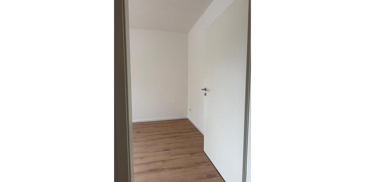 Erdgeschoßwohnung Großmaischeid - 3 Zimmer, 90 m&sup2;, 1.360&euro; | Angebot:26647776