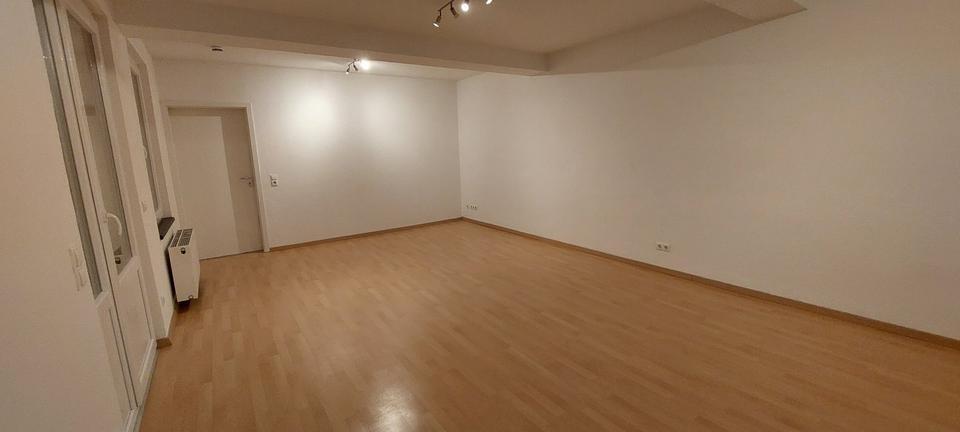 *RESERVIERT* Großzügige 3 ZKüB, in 67433 Neustadt, ab Januar 2026 zimmer