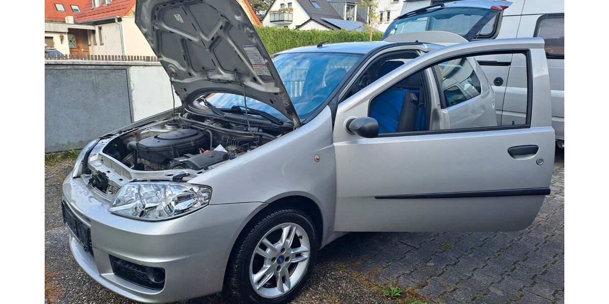 Fiat Punto 132.000 km 1.777 &euro; München 81737