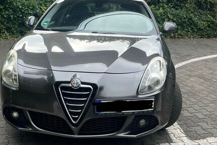 Alfa Romeo Giulietta 213.500 km 3.700 &euro; Neuss 41462