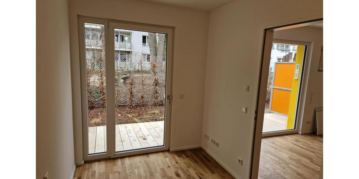 Erdgeschoßwohnung Augsburg Bärenkeller - 2 Zimmer, 73 m&sup2;, 990&euro; | Angebot:24976527