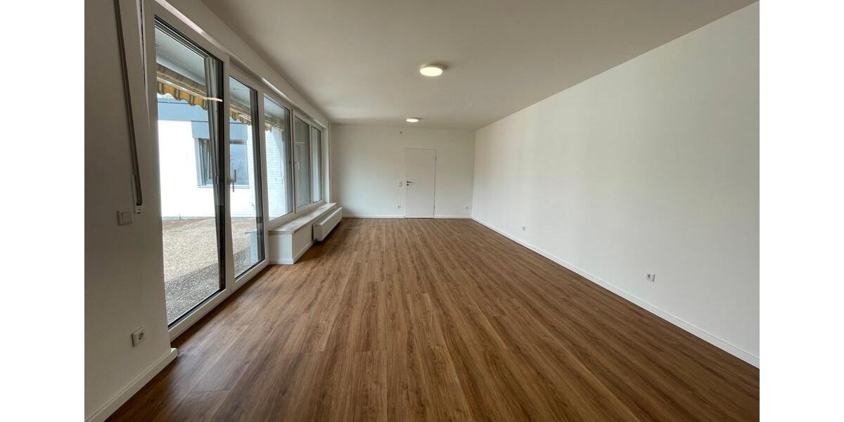 Bungalow Schloß Holte-Stukenbrock Stukenbrock - 5 Zimmer, 140 m&sup2;, 1.550&euro; | Angebot:26318920