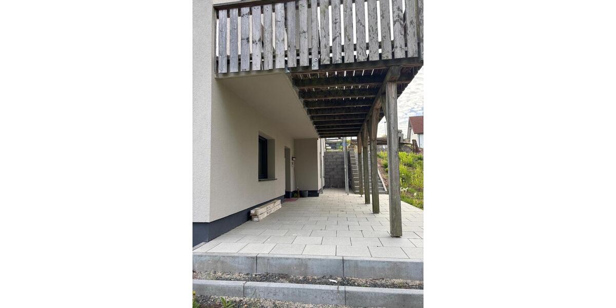 Etagenwohnung Marburg Marbach - 3 Zimmer, 90 m&sup2;, 1.150&euro; | Angebot:26342875