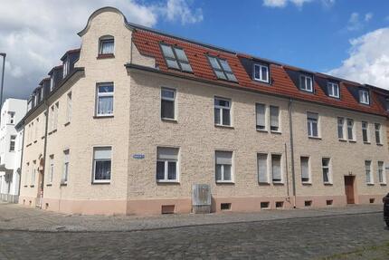 Wohnung Dessau-Roßlau Brambach - 2 Zimmer, 42 m&sup2;, 250&euro; | Angebot:26368735
