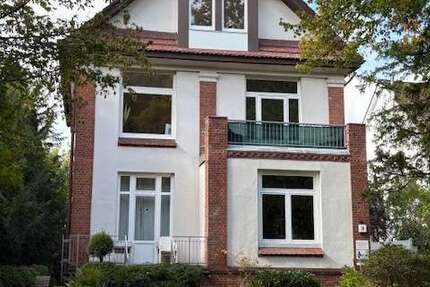 Haus zum Kaufen in Hamburg 730.000 € 250 m² 11 zimmer