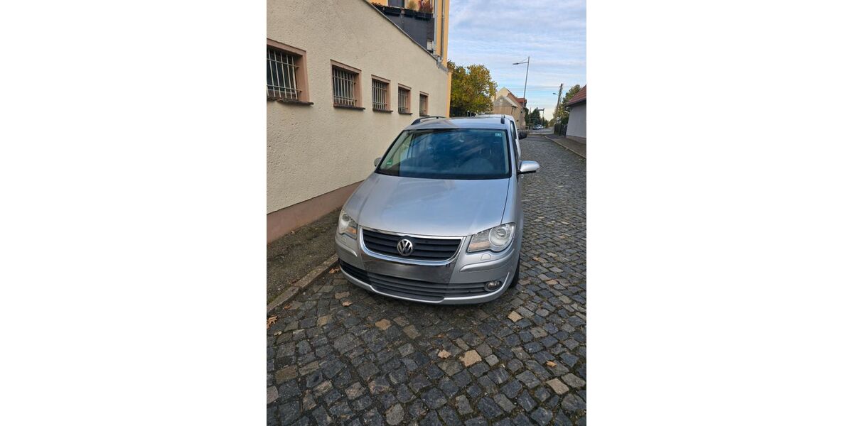 VW Touran 220.000 km 4.000 &euro; Leipzig 04158