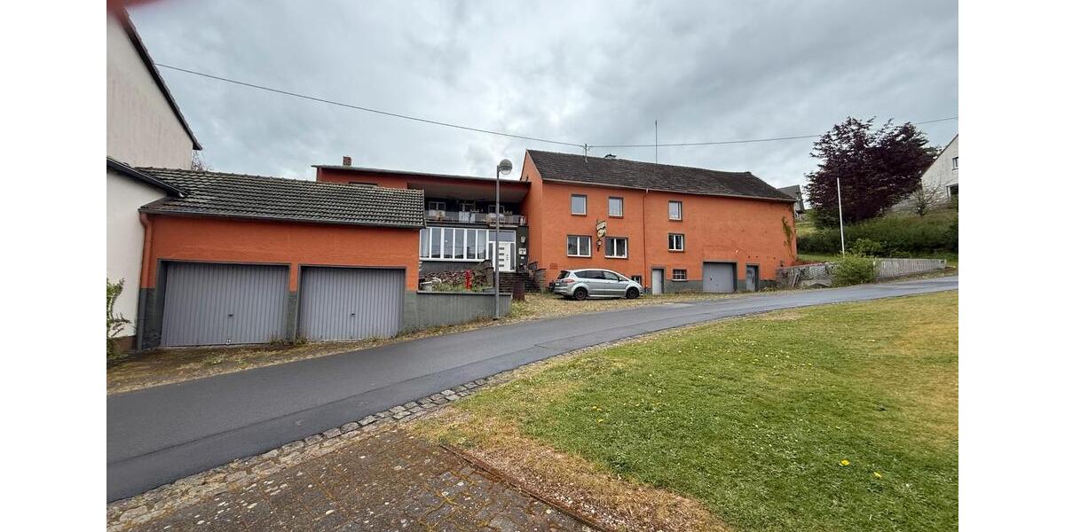 Einfamilienhaus Pelm - 8 Zimmer, 300 m&sup2;, 262.500&euro; | Angebot:26638814