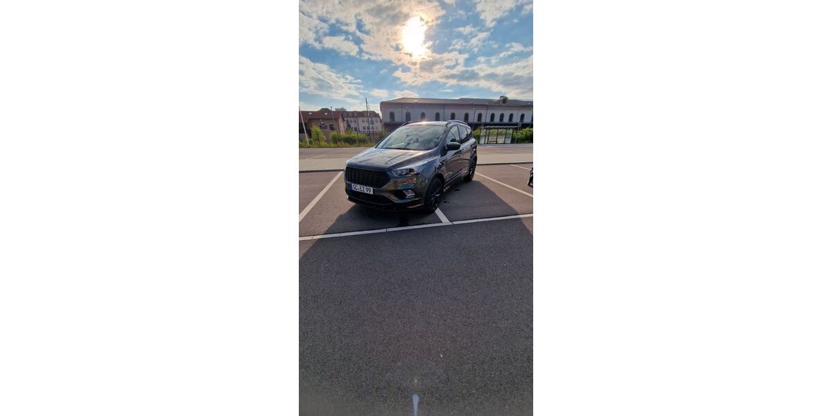 Ford Kuga 148.000 km 14.500 &euro; Glauchau 08371