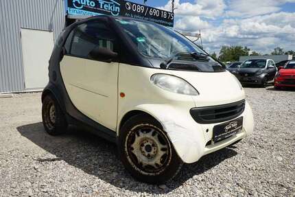 Smart forTwo 124.563 km 999 &euro; München 81829