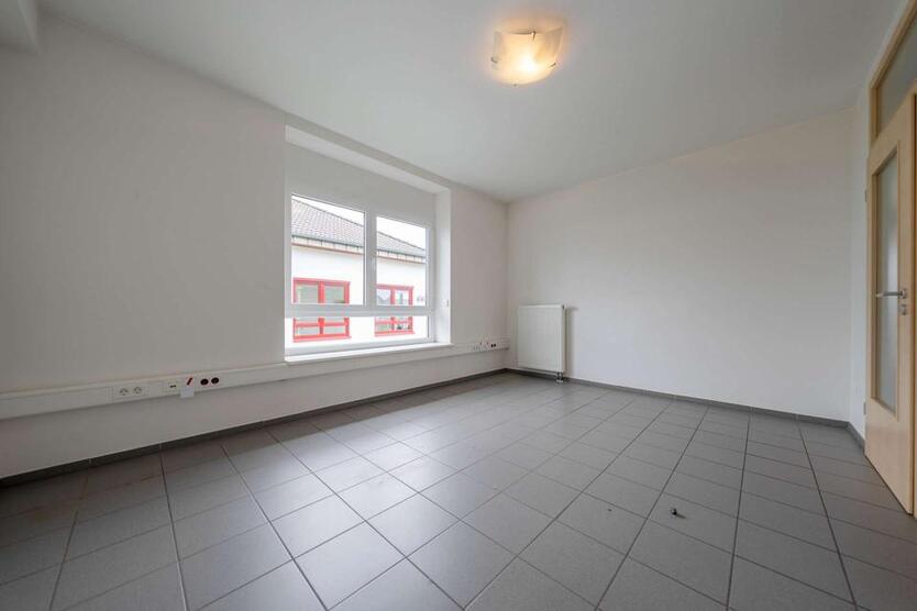 Moderne ca. 140 m² große Bürofläche in verkehrsgünstiger Lage von Südkirchen zimmer