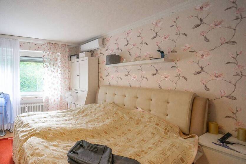 Helle 4-Zimmer-Wohnung mit ca. 104 m², sonnigem Balkon und großzügiger Raumaufteilung