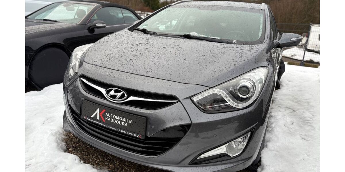 Hyundai i40 168.000 km 6.390 &euro; Solingen 42653