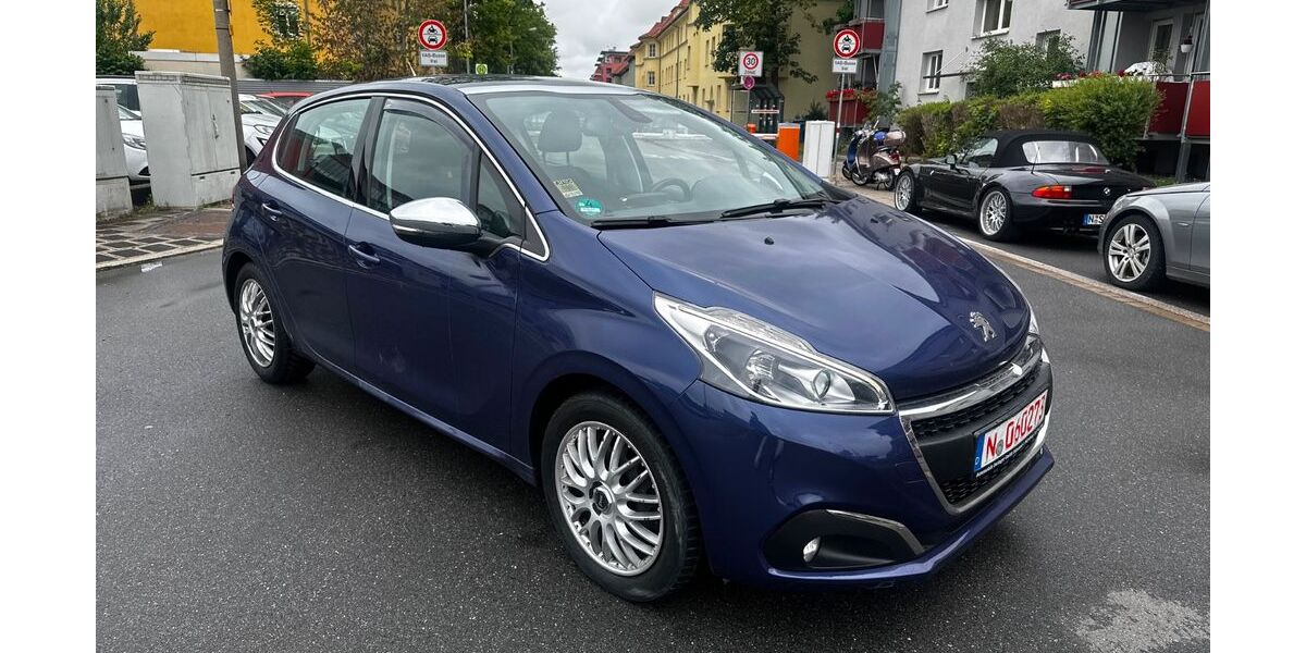Peugeot 208 78.000 km 9.200 &euro; Nürnberg 90431
