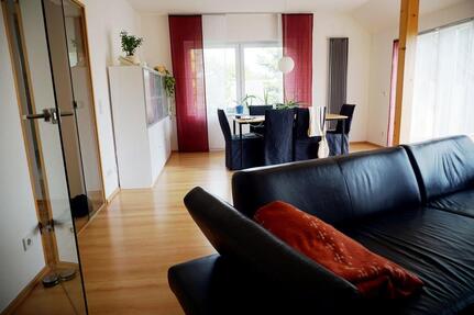 Wunderschöne DG-Wohnung 4ZKBWC 118 qm mit Balkon in Grünstadt