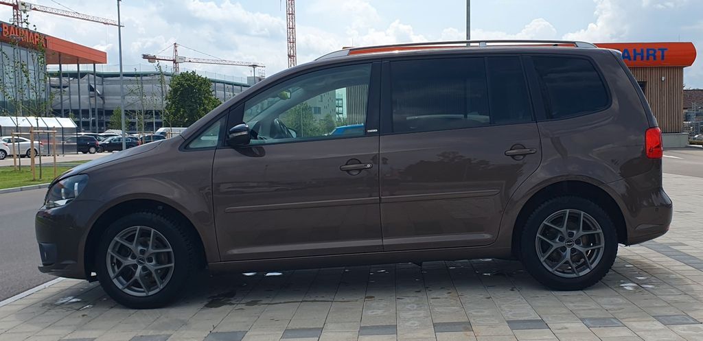 VW Touran 162.000 km 8.200 € Kirchheim in Schwaben 87757