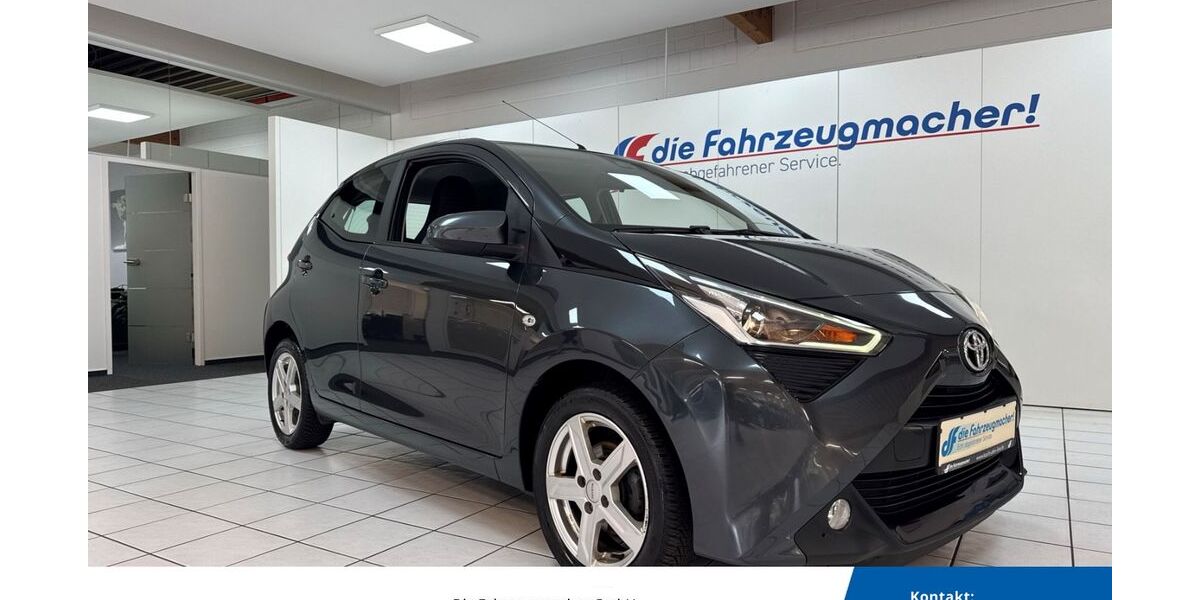 Toyota Aygo (X) 93.000 km 8.288 &euro; Rheinbach 53359