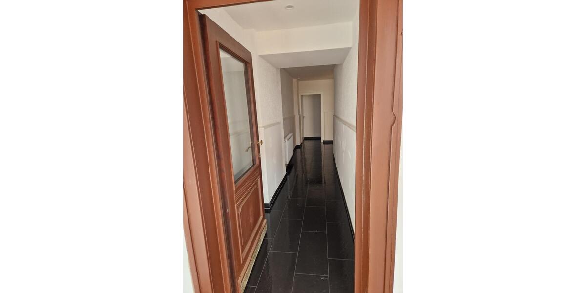 Reihenhaus Stadtoldendorf - 8 Zimmer, 165 m&sup2;, 890&euro; | Angebot:26659987