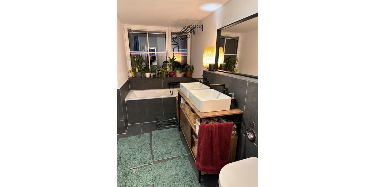 Dachgeschoßwohnung München Schwabing-Freimann - 3 Zimmer, 82 m&sup2;, 2.850&euro; | Angebot:26034256