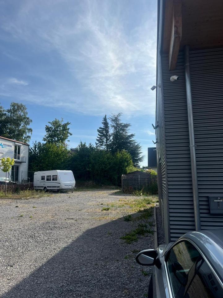 Stellplatz • Wohnwagen • Womo • Boot etc