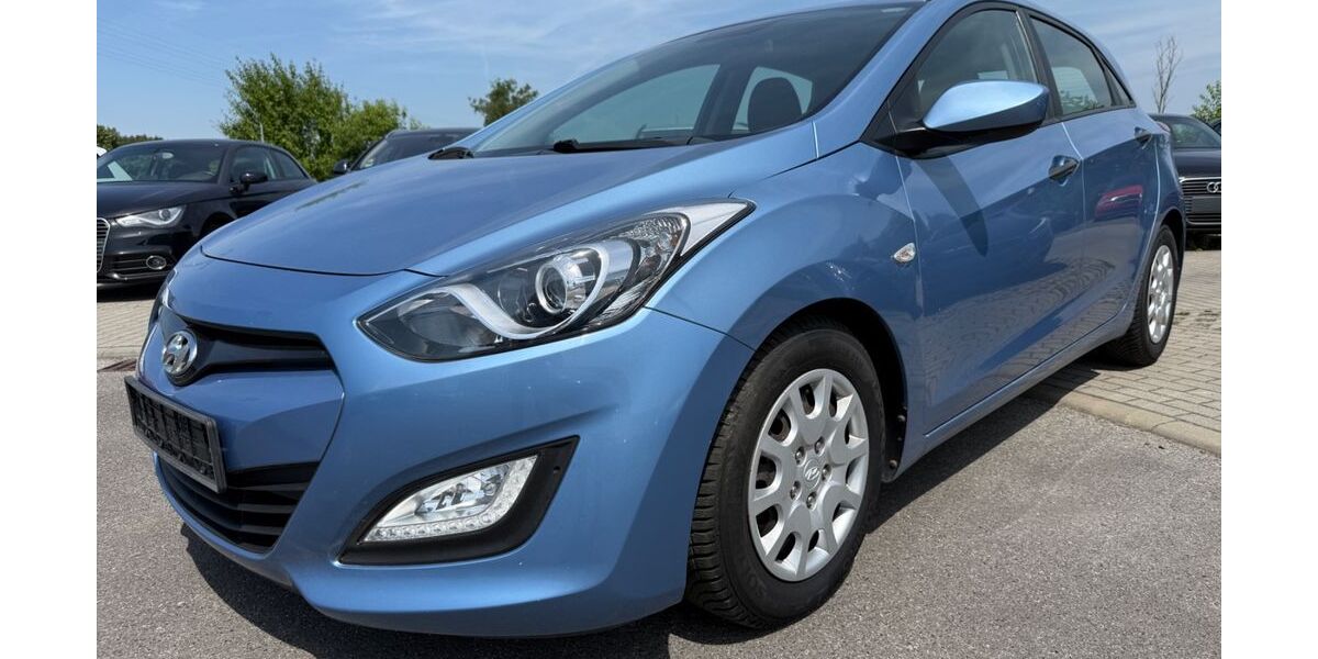 Hyundai i30 190.000 km 5.200 &euro; Wildau 15745