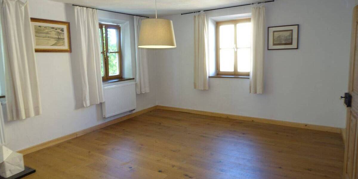 Etagenwohnung Kraiburg - 3 Zimmer, 85 m&sup2;, 650&euro; | Angebot:26401430