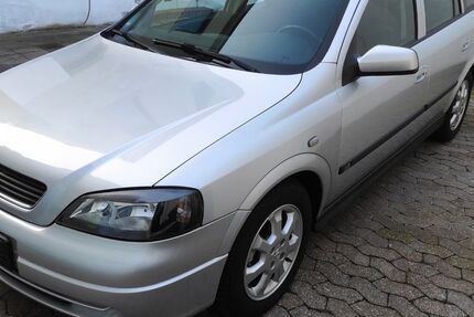 Opel Astra 96.995 km 4.995 &euro; Zirndorf 90513