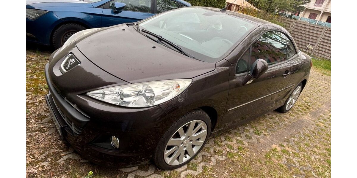 Peugeot 207 79.000 km 6.600 &euro; Potsdam 14480