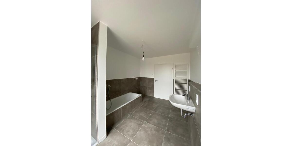 Einfamilienhaus Erlensee - 5 Zimmer, 134 m&sup2;, 1.750&euro; | Angebot:23858154