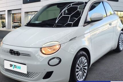 Fiat 500e 10.044 km 18.990 &euro; Hamburg 22457