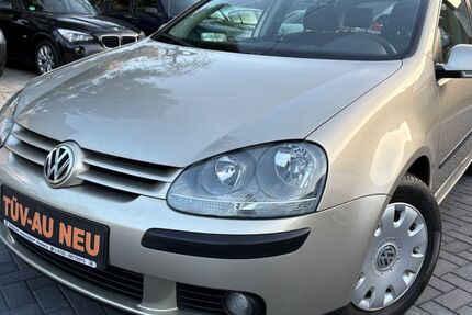 VW Golf 127.191 km 3.999 € Koblenz 56070