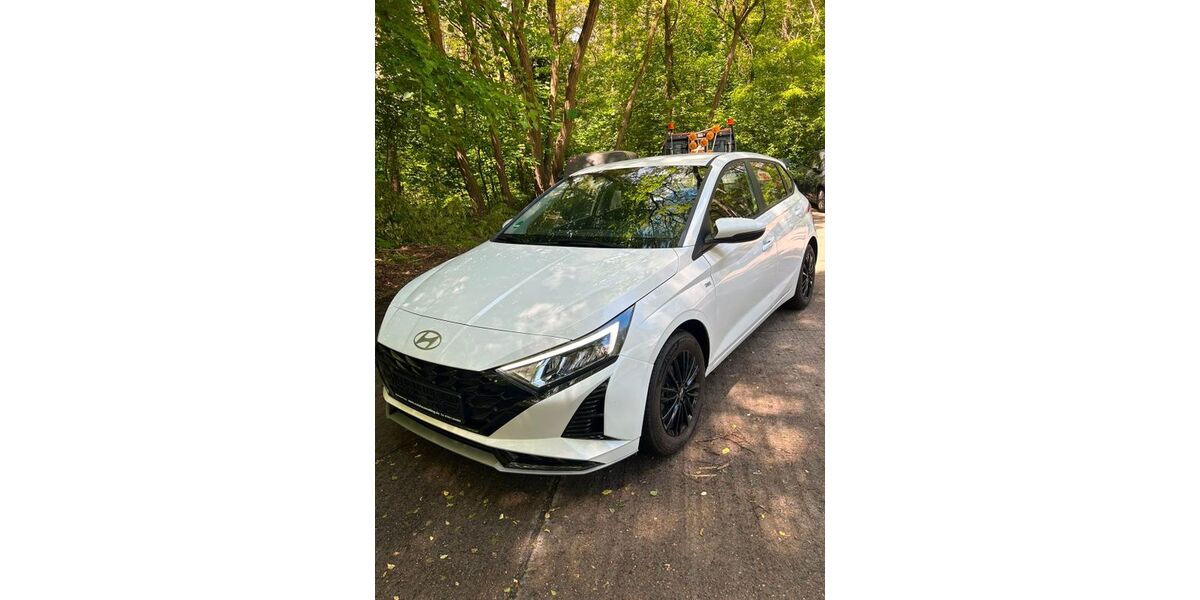 Hyundai i20 39.120 km 14.750 &euro; Berlin 12526