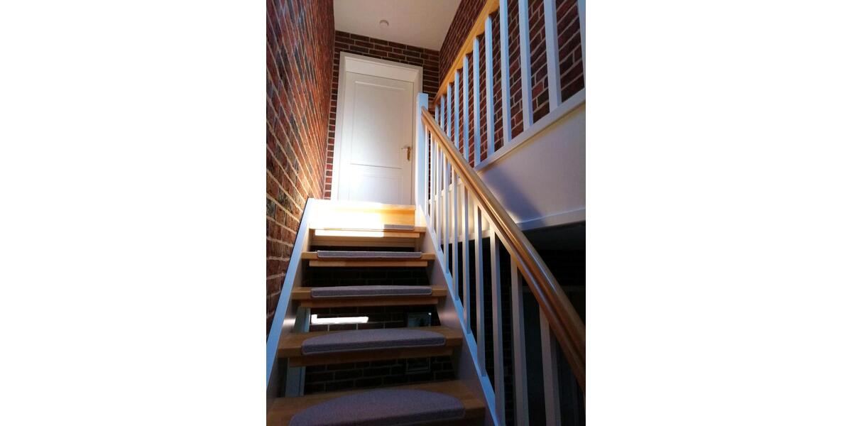 2 Zimmer Dachgeschoßwohnung 1 zimmer