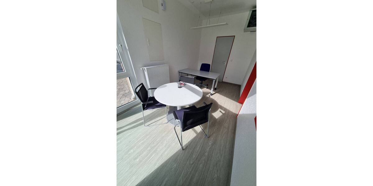 Gewerbeobjekt Meschede - 1 Zimmer, 178 m&sup2;, 1.246&euro; | Angebot:24115242