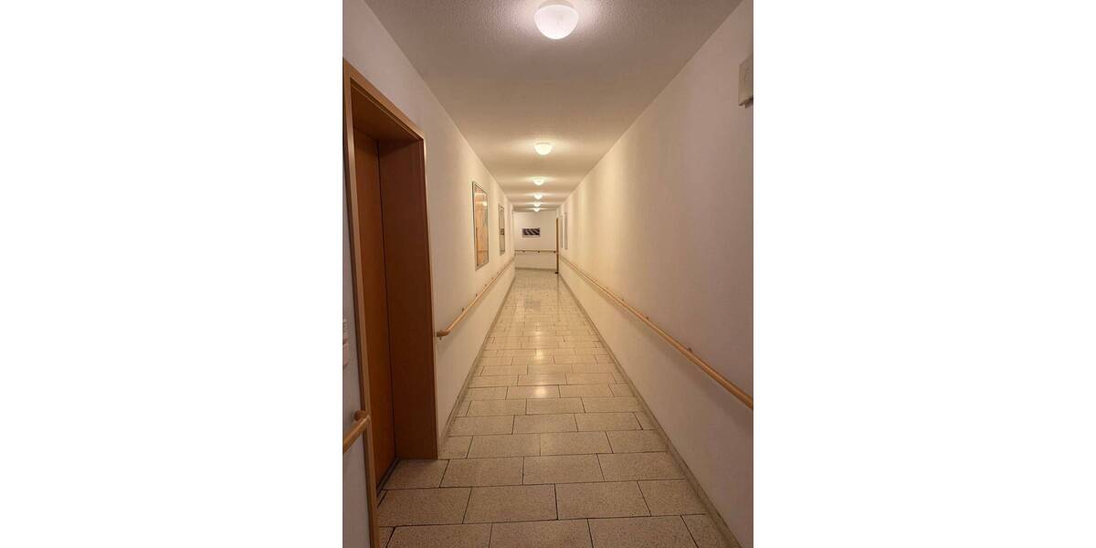 Etagenwohnung Duisburg Neudorf-Süd - 2 Zimmer, 72 m&sup2;, 730&euro; | Angebot:26834217