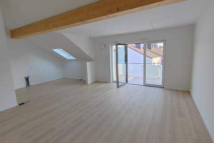 NEUBAU 3 Z. DG Eigentumswohnung mit Tiefgarage und Aufzug ! 3 zimmer