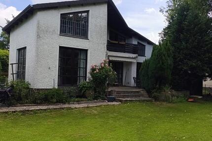 DHH mit idyllischem Garten in ruhiger Lage in Isernhagen NB zimmer