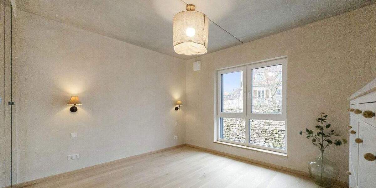 Einfamilienhaus Würzburg Heidingsfeld - 8 Zimmer, 215 m&sup2;, 1.095.000&euro; | Angebot:25566089