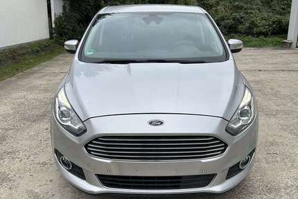 Ford S-Max 196.533 km 8.900 € düren 52341