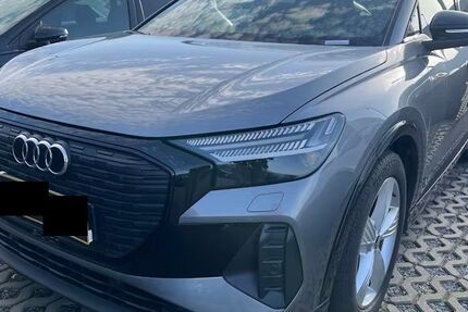 Audi Q4 e-tron 122.100 km 32.500 &euro; Wuppertal 42281