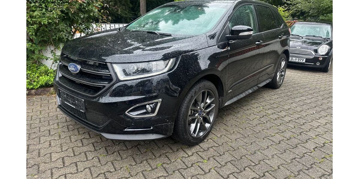 Ford Edge 45.544 km 17.999 &euro; München 81929