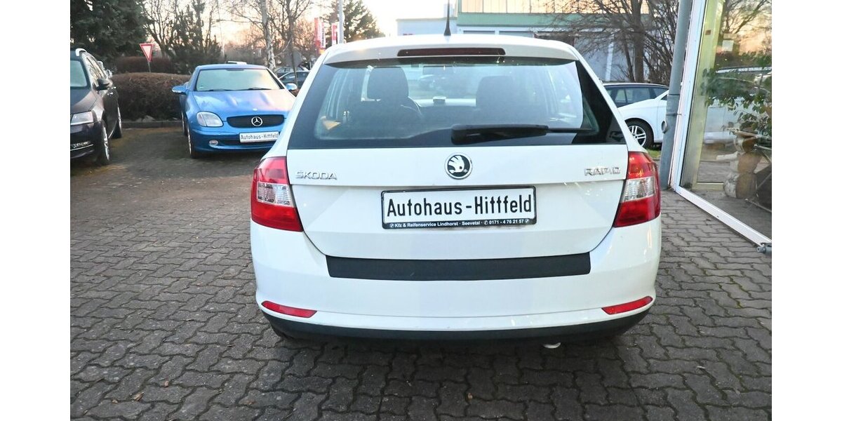 Skoda Rapid Spaceback 1.2 mit NAVI Steuerkette neu!!! 175.000 km 5.300 &euro; Seevetal - Hittfeld 21218