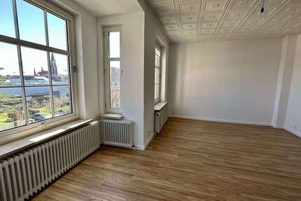 Wohnung zum Mieten in Schleswig 1.200 € 152.75 m² 5 zimmer