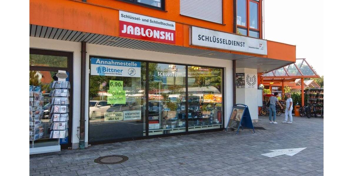 Top-Ladenfläche zwischen OBI und dm-Markt zimmer