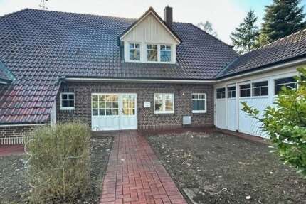 Haus Lübtheen - 7 Zimmer, 325 m&sup2;, 425.000&euro; | Angebot:25744998