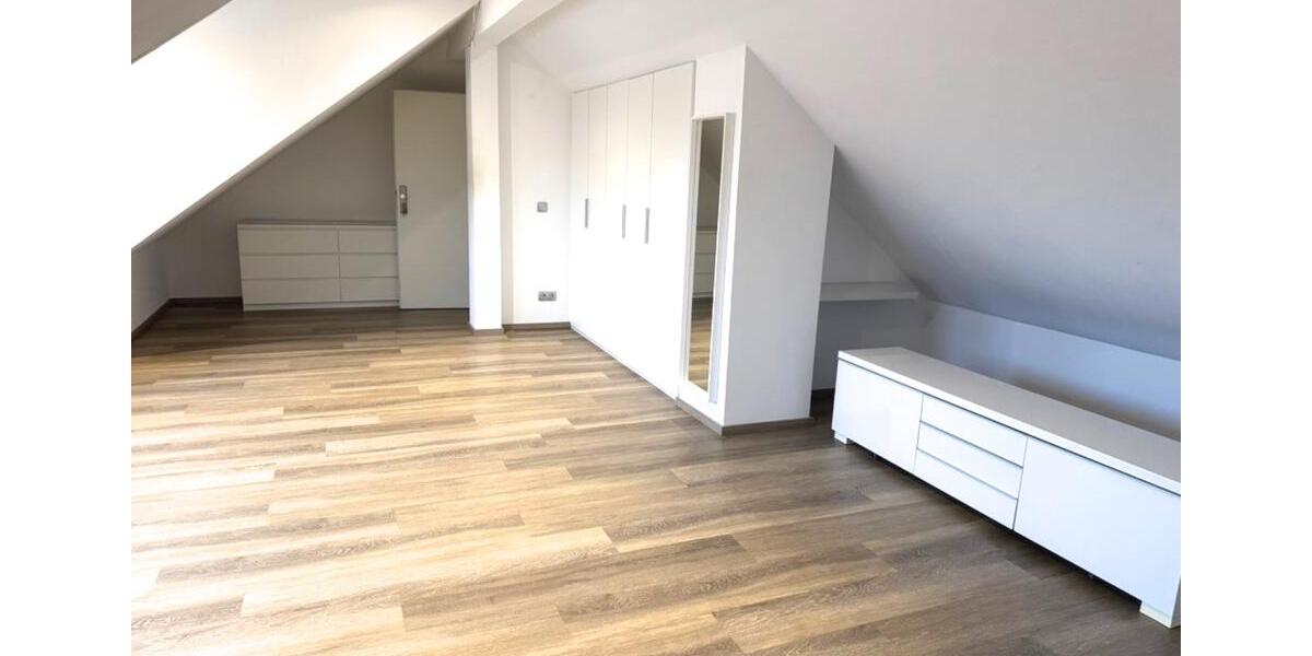 Etagenwohnung Osthofen - 5 Zimmer, 120 m&sup2;, 1.450&euro; | Angebot:23847452