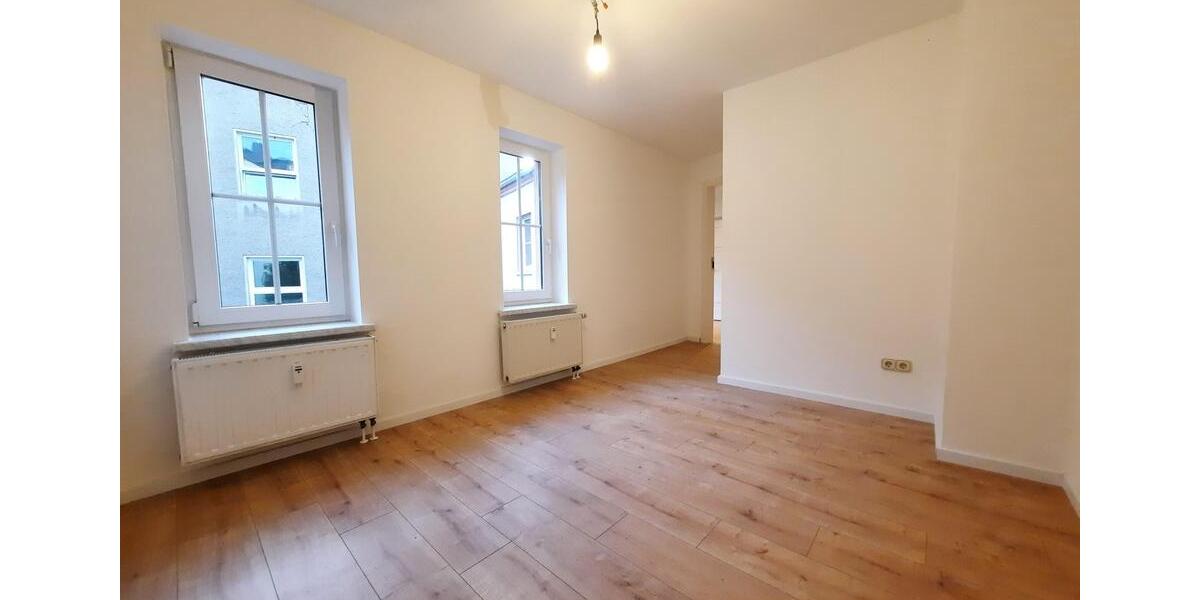 Einfamilienhaus Limbach-Oberfrohna Oberfrohna - 3 Zimmer, 77 m&sup2;, 480&euro; | Angebot:26250266