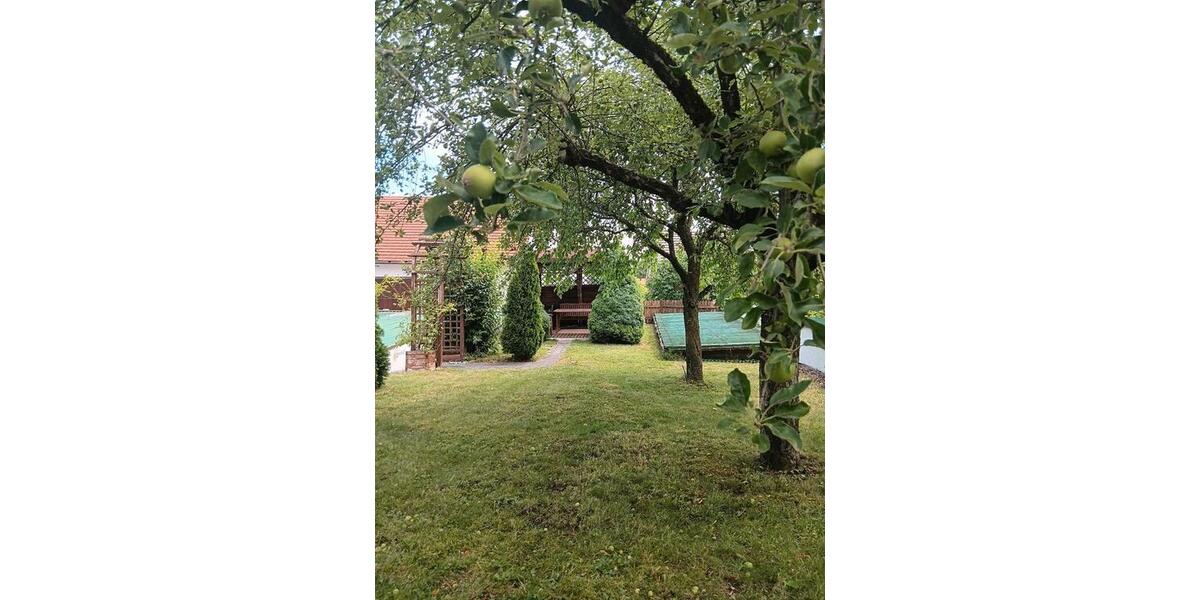 Reihenhaus Osterhofen - 8 Zimmer, 160 m&sup2;, 222.000&euro; | Angebot:26991776