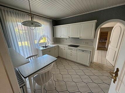 Von Privat: Einfamilienhaus mit Ausbaupotential in Wettmar 4 zimmer