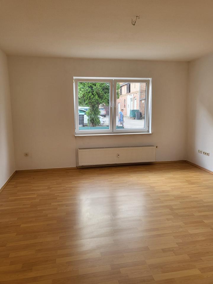 2 Raum-Wohnung-Zimmer Warmmiete 602,- € Speicherstr. 10 zimmer